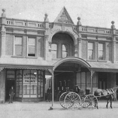The Old Federal Coffee Palace Лонсестън Екстериор снимка